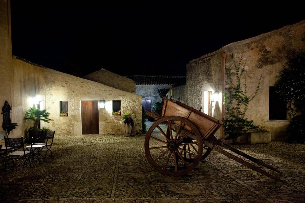 Agriturismo Baglio Fontana ブゼート・パリッツォーロ エクステリア 写真